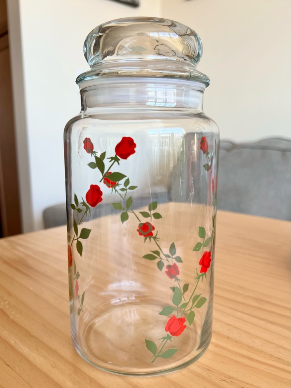 Vintage Anchor Hocking Jar- “Climbing Red Roses” 8-3/4" tall x 4" wide